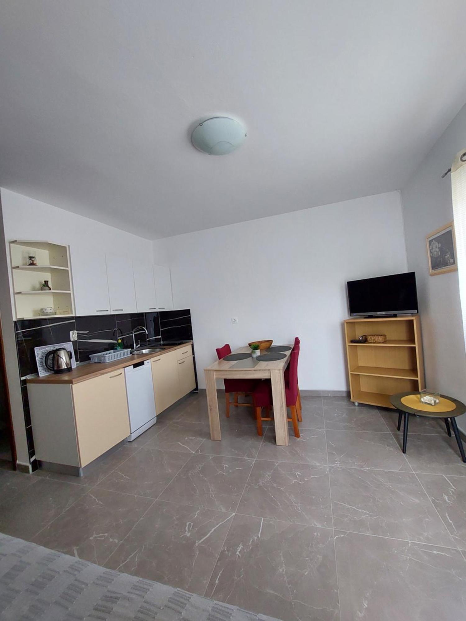 Apartments Nenad & Marija Pag Town Extérieur photo