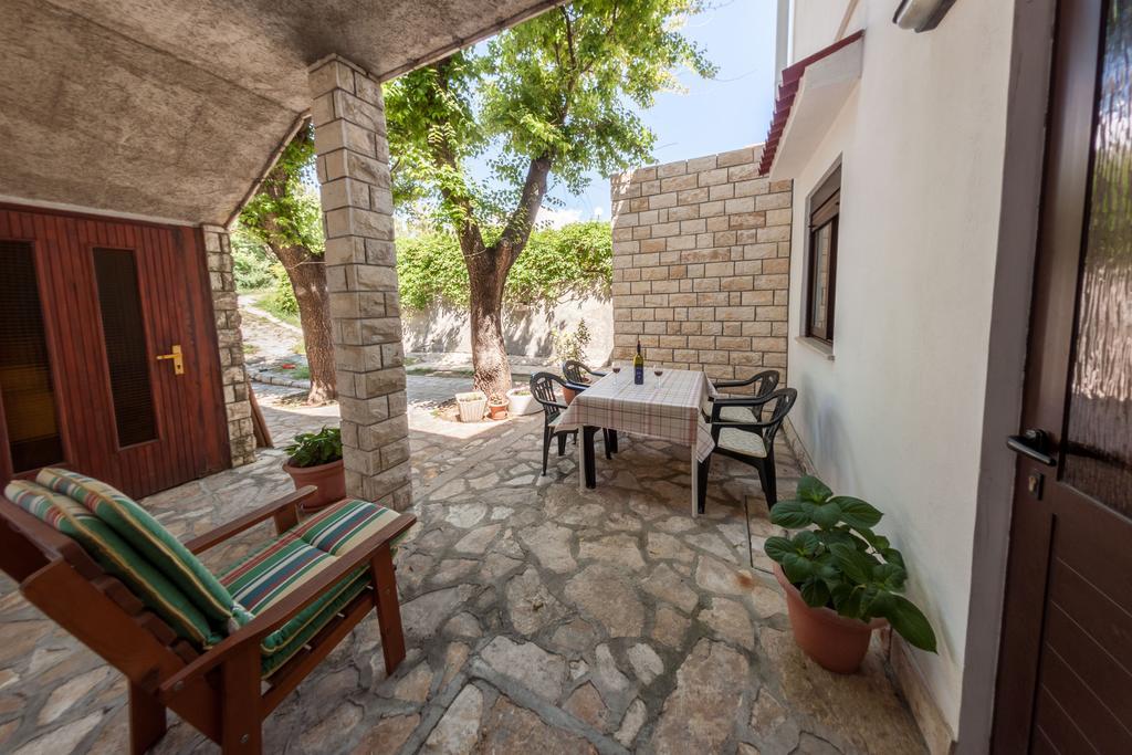 Apartments Nenad & Marija Pag Town Extérieur photo